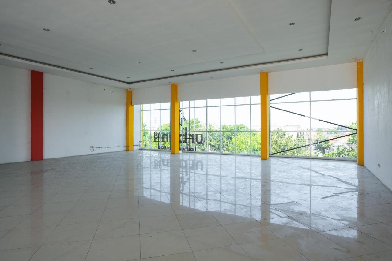 Hotel Vaccinated Staff - OYO Flagship 1575 Urban 18 Surabaya Exterior foto